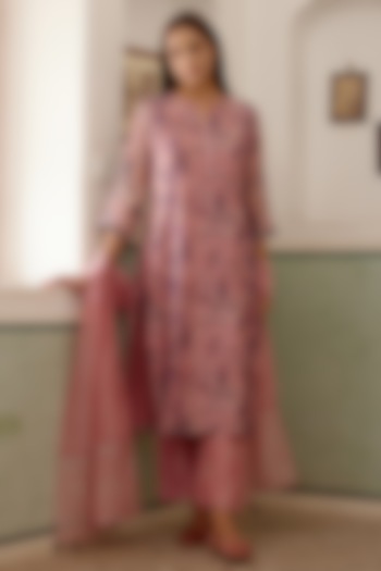 Tulip Pink Muslin Cotton Floral Printed Kurta Set by Vaayu at Pernia's Pop Up Shop