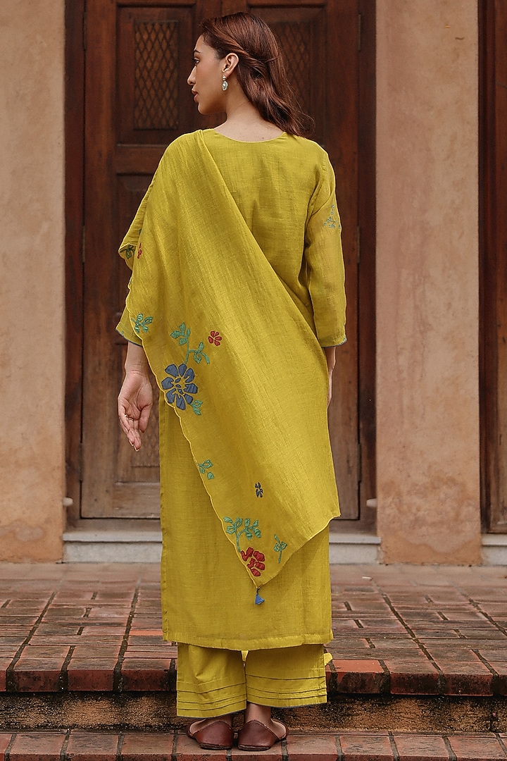 Citrine Muslin Cotton Applique Embroidered Kurta Set by Vaayu at Pernia's Pop Up Shop