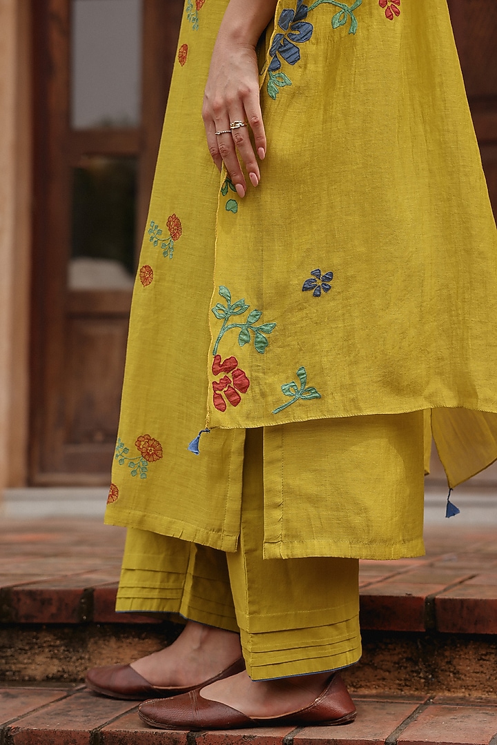 Citrine Muslin Cotton Applique Embroidered Kurta Set by Vaayu at Pernia's Pop Up Shop