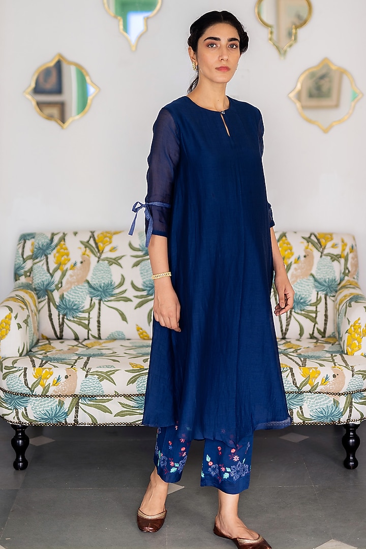Sapphire Blue Applique Kurta Set by Vaayu at Pernia's Pop Up Shop