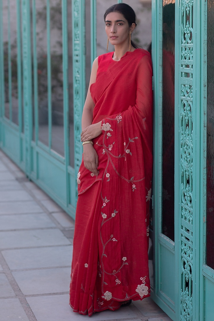 Poppy Red Embroidered Saree Set by Vaayu