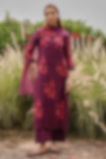 Amethyst Muslin Cotton Applique Embroidered Kurta Set by Vaayu at Pernia's Pop Up Shop