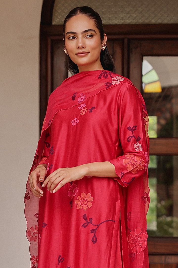 Rosewood Colored Giza Silk Embroidered Kurta Set by Vaayu at Pernia's Pop Up Shop