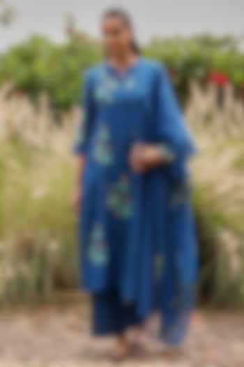 Indigo Blue Muslin Cotton Applique & Thread Work Kurta Set by Vaayu at Pernia's Pop Up Shop
