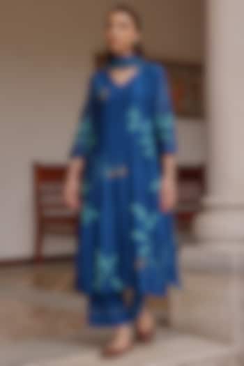 Indigo Blue Muslin Cotton Applique & Thread Work Kurta Set by Vaayu at Pernia's Pop Up Shop