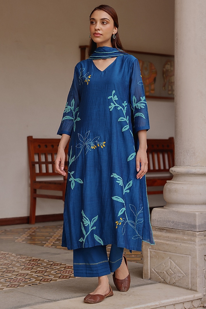 Indigo Blue Muslin Cotton Applique & Thread Work Kurta Set by Vaayu at Pernia's Pop Up Shop