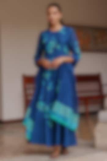 Indigo Blue Muslin Cotton Applique Floral Motif Party Wear Anarkali Set by Vaayu at Pernia's Pop Up Shop