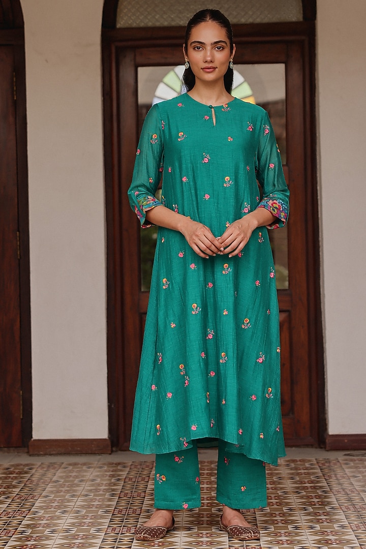 Teal Muslin Cotton Embroidered Co-Ord Set by Vaayu at Pernia's Pop Up Shop