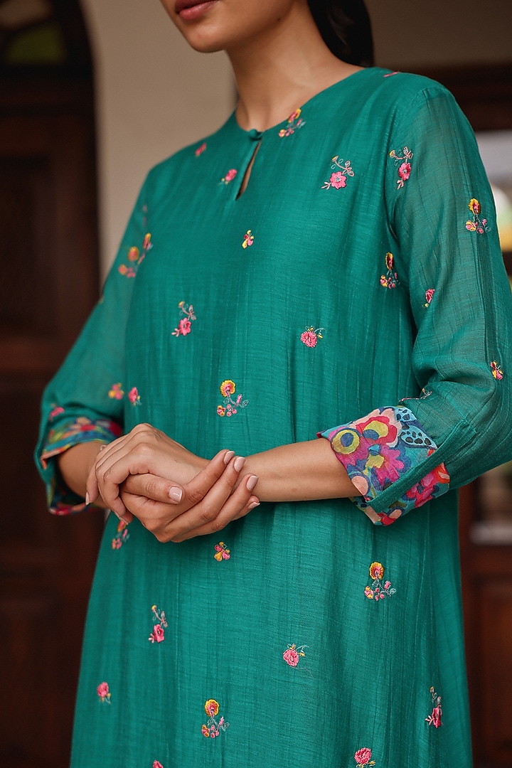 Teal Muslin Cotton Embroidered Co-Ord Set by Vaayu at Pernia's Pop Up Shop