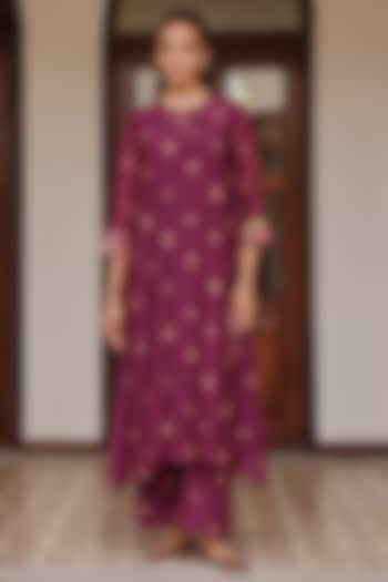 Amethyst Muslin Cotton Embroidered Co-Ord Set by Vaayu at Pernia's Pop Up Shop