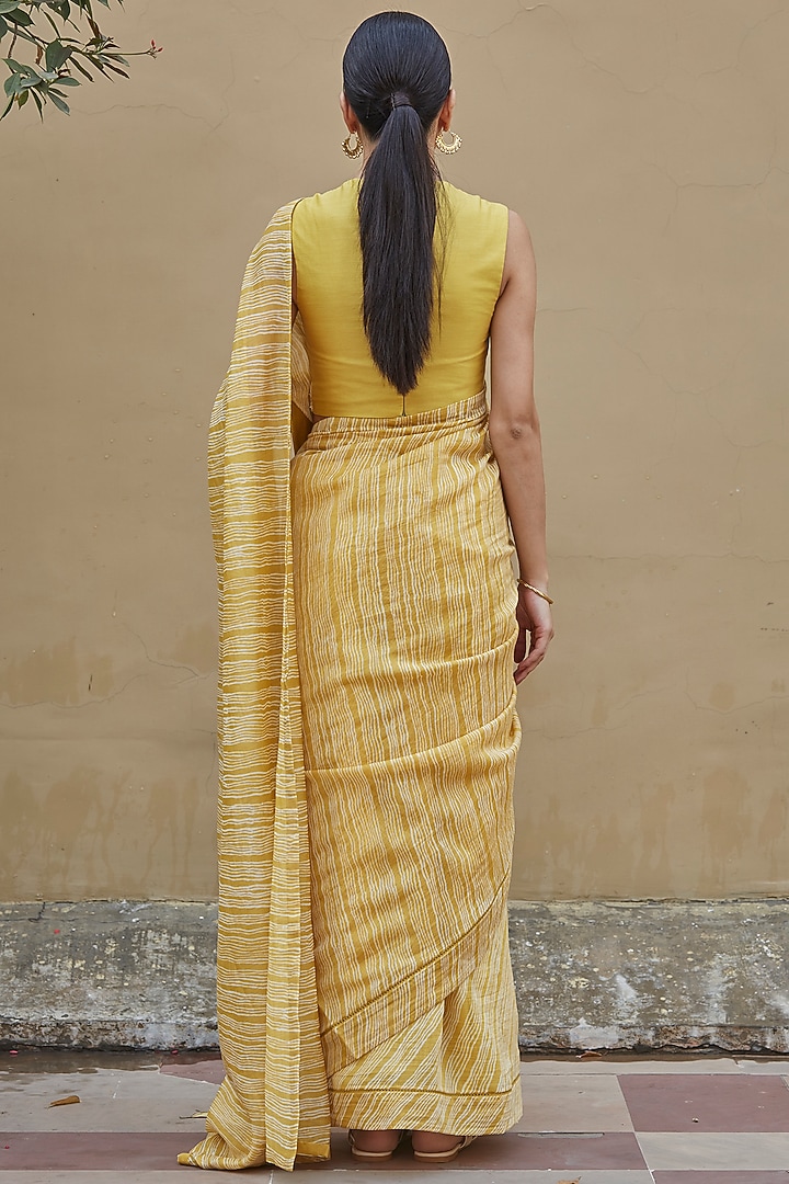 Lime Printed Festive Saree Set by Vaayu at Pernia's Pop Up Shop