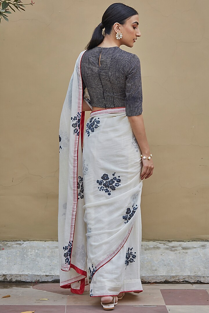 Pearl White Printed Festive Saree Set by Vaayu at Pernia's Pop Up Shop
