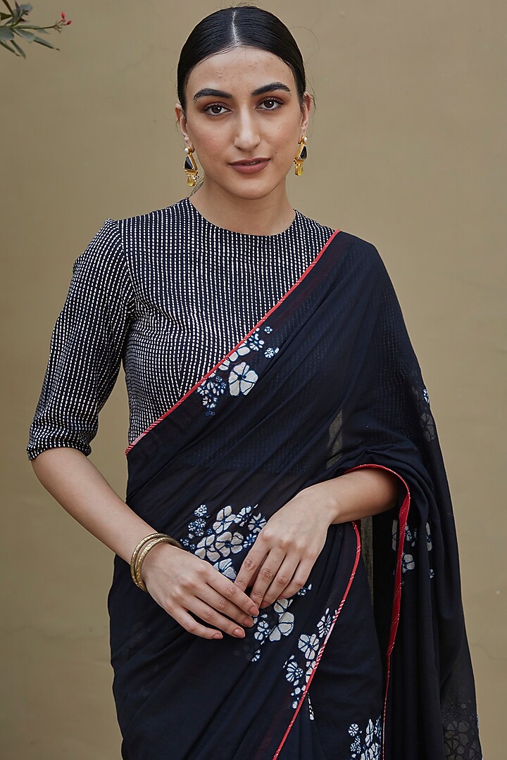 Onyx Floral Printed Festive Saree Set by Vaayu at Pernia's Pop Up Shop