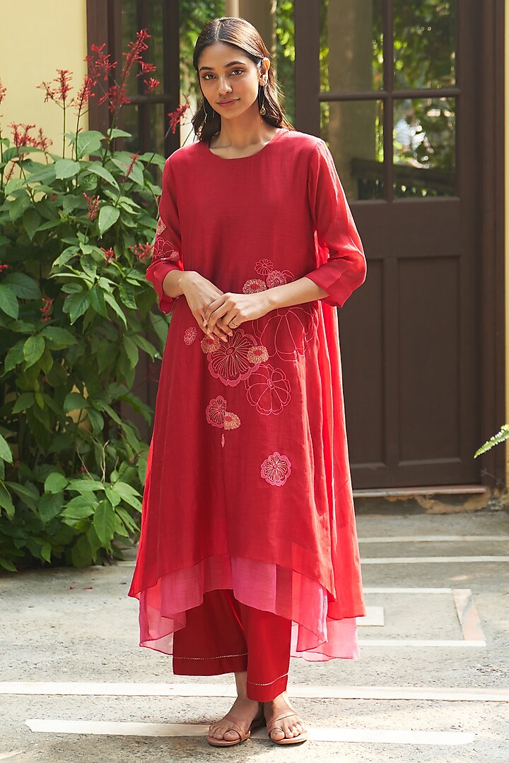 Crimson Muslin Cotton Applique Embroidered Co-ord Set by Vaayu at Pernia's Pop Up Shop