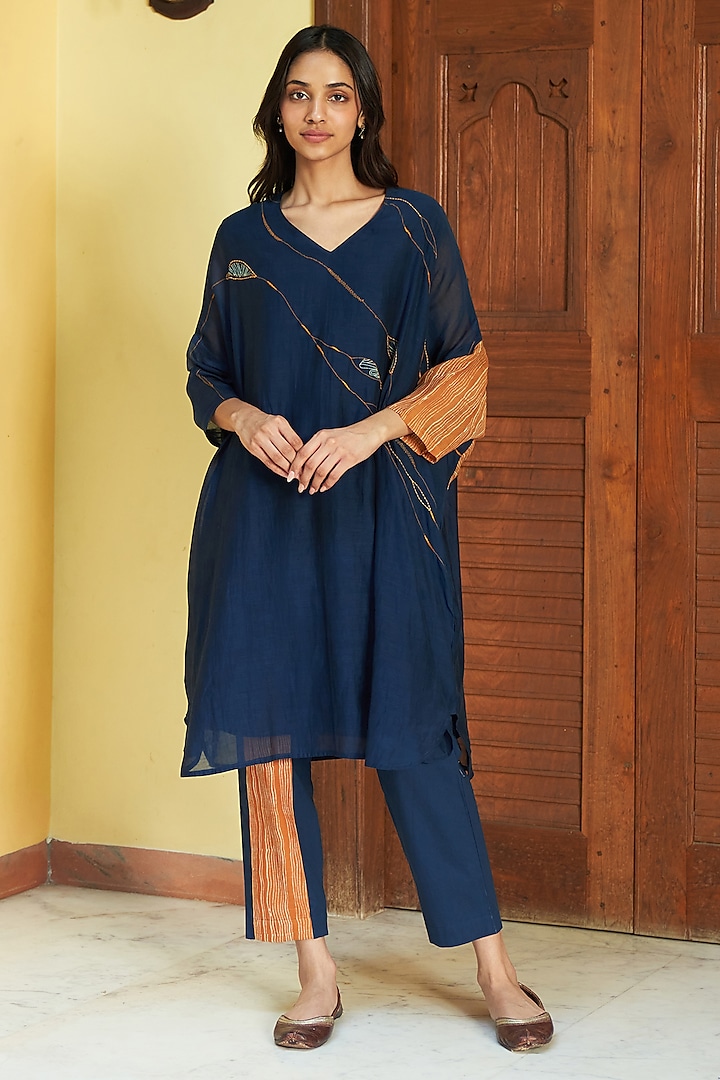 Indigo Muslin Cotton Printed & Embroidered Kurta Set by Vaayu at Pernia's Pop Up Shop