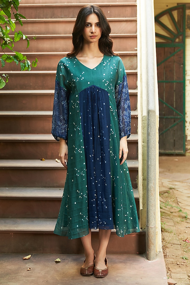 Emerald Muslin Cotton Printed Midi Dress by Vaayu at Pernia's Pop Up Shop