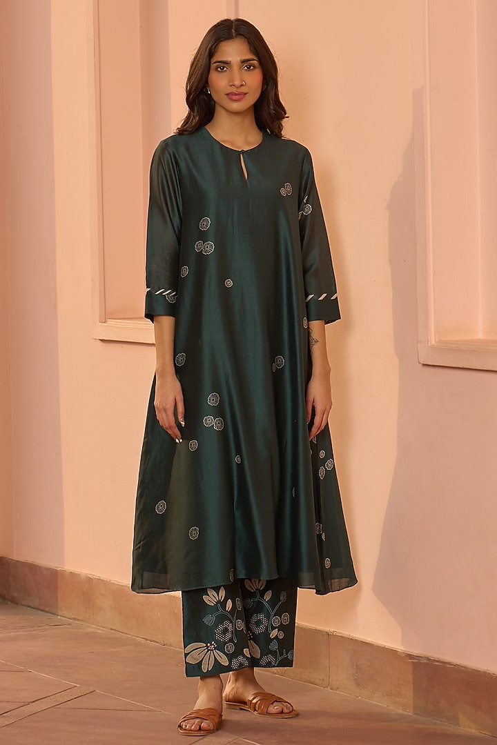 Jade Muslin Cotton Embroidered Co-Ord Set by Vaayu at Pernia's Pop Up Shop