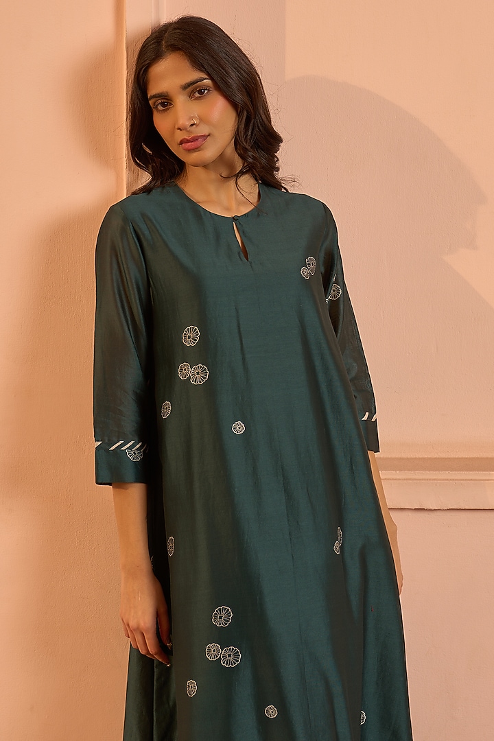 Jade Muslin Cotton Embroidered Co-Ord Set by Vaayu at Pernia's Pop Up Shop