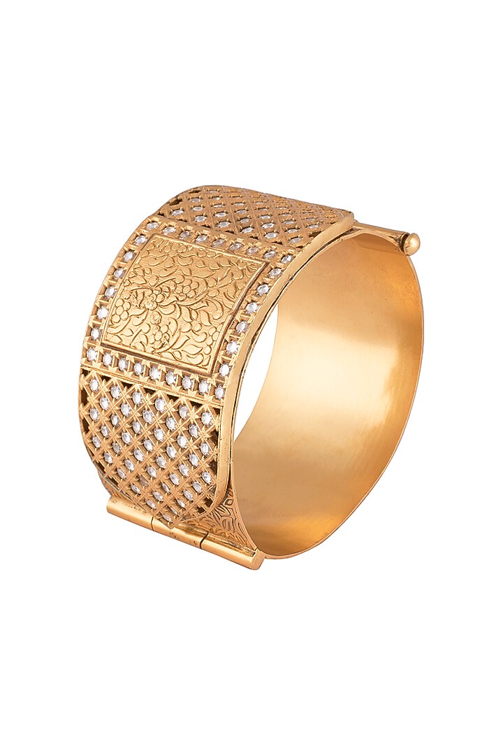 Gold Finish Handcrafted Openable Kundan Bangle