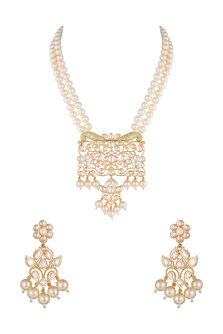 Gold Finish Faux Pearls & Kundan Pendant Necklace Set Design by VASTRAA ...