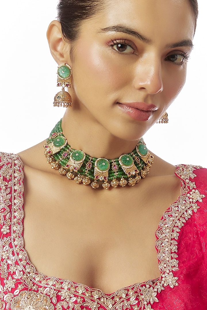 Gold Finish Kundan Polki & Green Stone Temple Choker Necklace Set by VASTRAA Jewellery