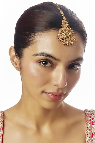 Gold Finish Kundan Polki Temple Maangtikka by VASTRAA Jewellery
