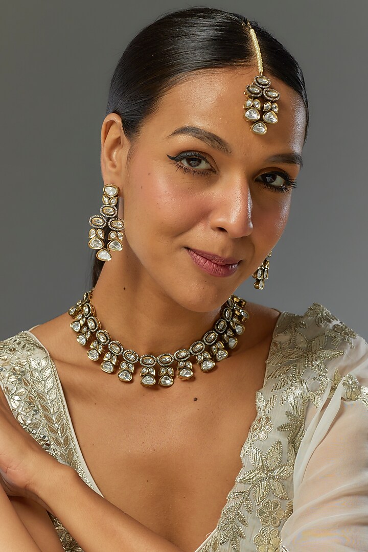 Gold Finish Kundan Polki Necklace Set by VASTRAA Jewellery at Pernia's Pop Up Shop