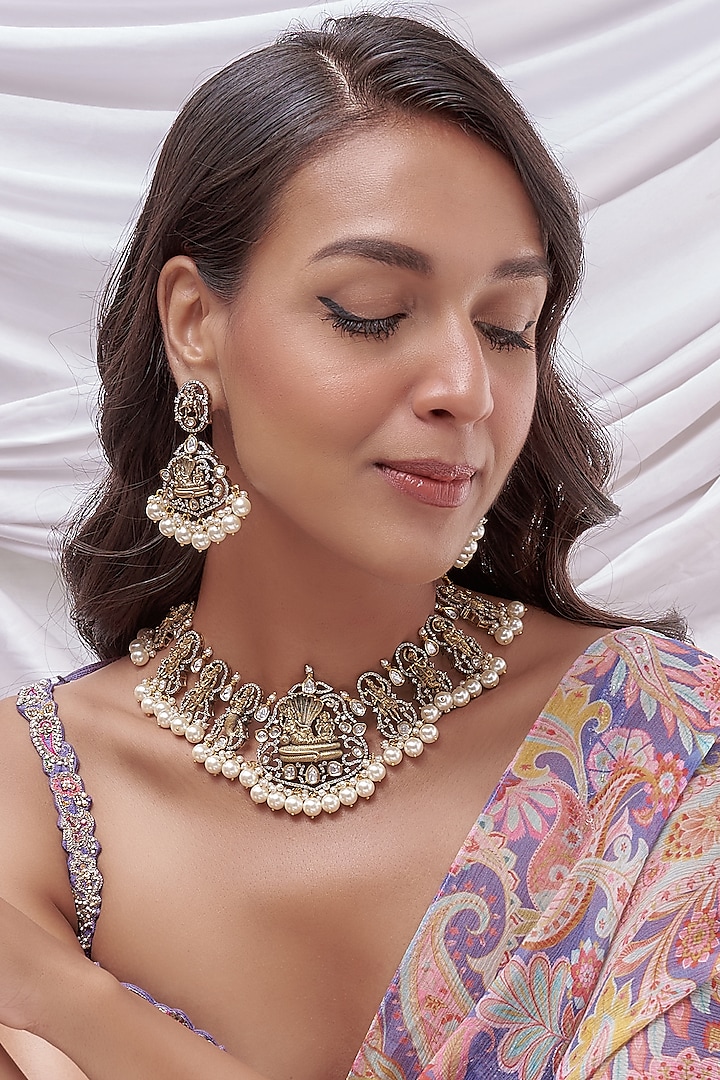 Two Tone Finish Kundan Polki Temple Necklace Set by Vastraa Jewellery at Pernia's Pop Up Shop