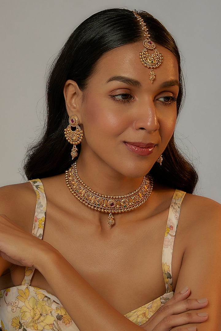 Gold Finish Red Stone Temple Necklace Set by VASTRAA Jewellery at Pernia's Pop Up Shop