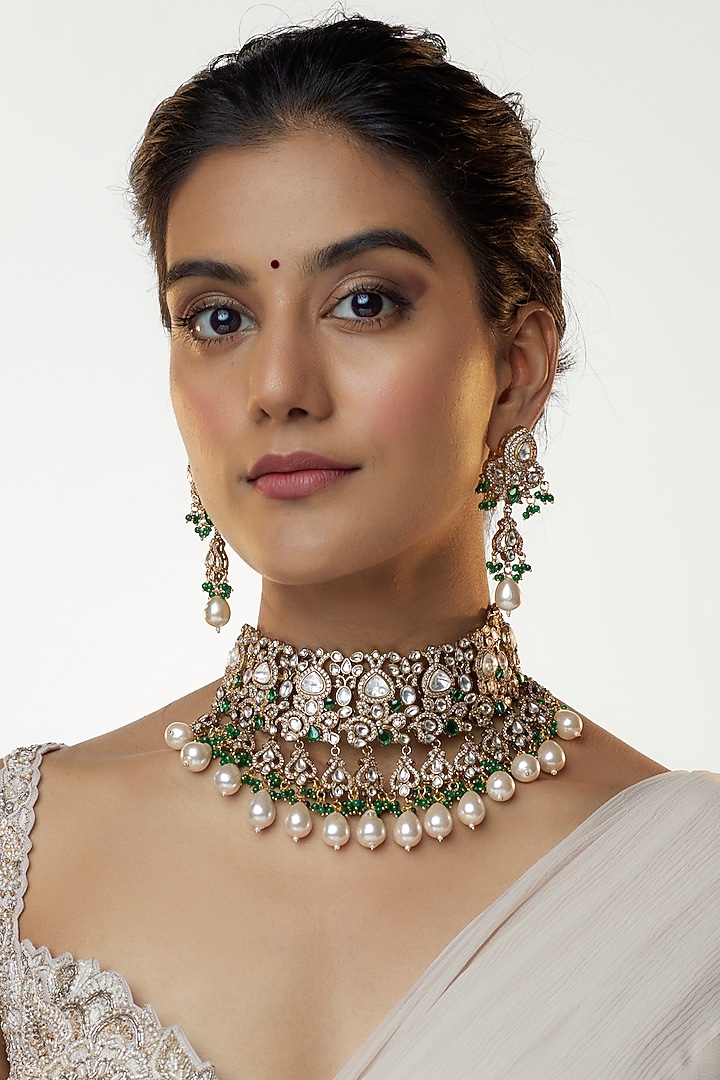 Two Tone Finish Kundan Polki & Emerald Choker Necklace Set by VASTRAA Jewellery at Pernia's Pop Up Shop