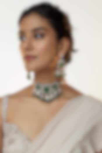 Two Tone Finish Kundan Polki & Green Stone Choker Necklace Set by VASTRAA Jewellery