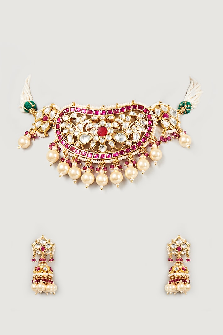 Gold Finish Kundan Polki & Red Stone Choker Necklace Set by VASTRAA Jewellery at Pernia's Pop Up Shop