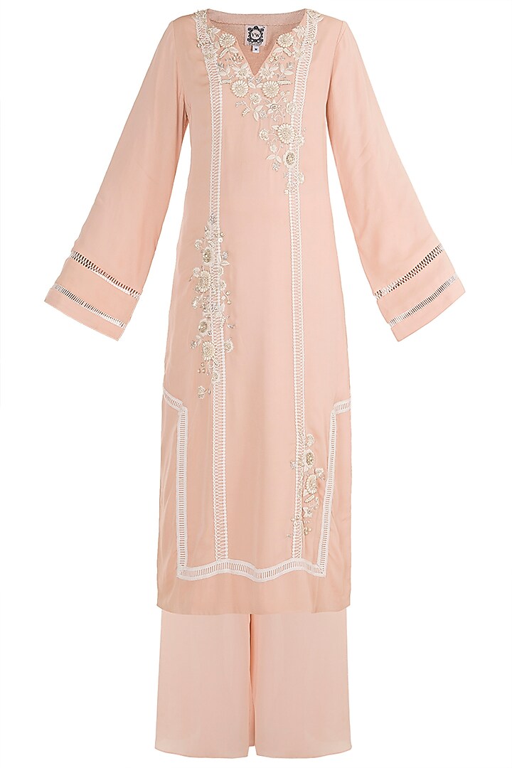 Tea Rose Hand Embroidered Kurta Set by Varsha Wadhwa at Pernia's Pop Up Shop