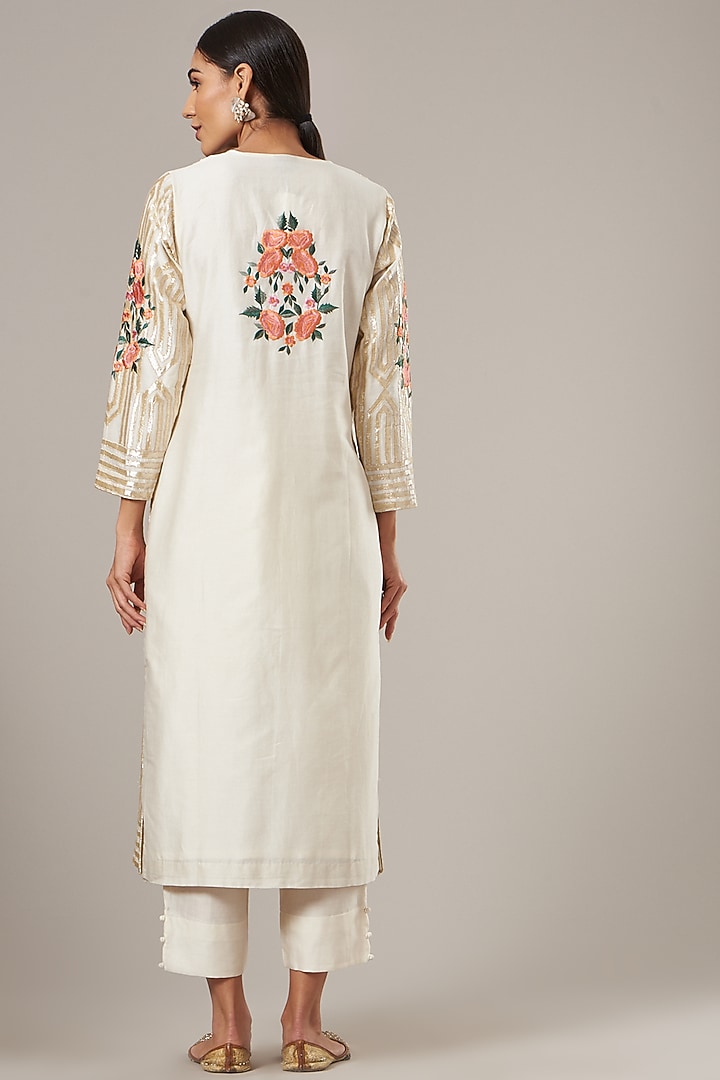 Off-White Embroidered Kurta Set by Vibrance by Ananya at Pernia's Pop Up Shop