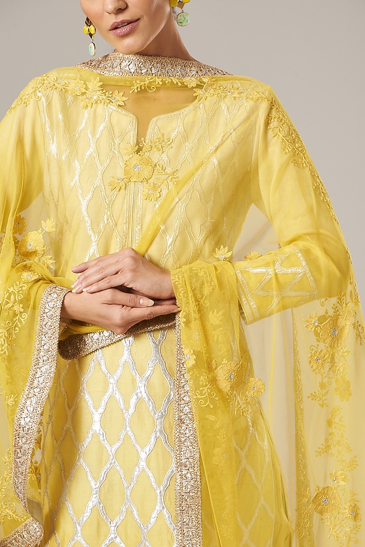 Yellow Embroidered Kurta Set by Vibrance by Ananya at Pernia's Pop Up Shop