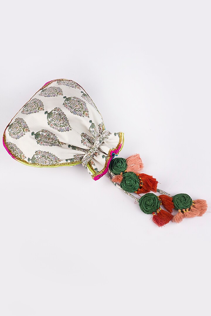 White Printed Potli by Vareli Bafna Designs at Pernia's Pop Up Shop