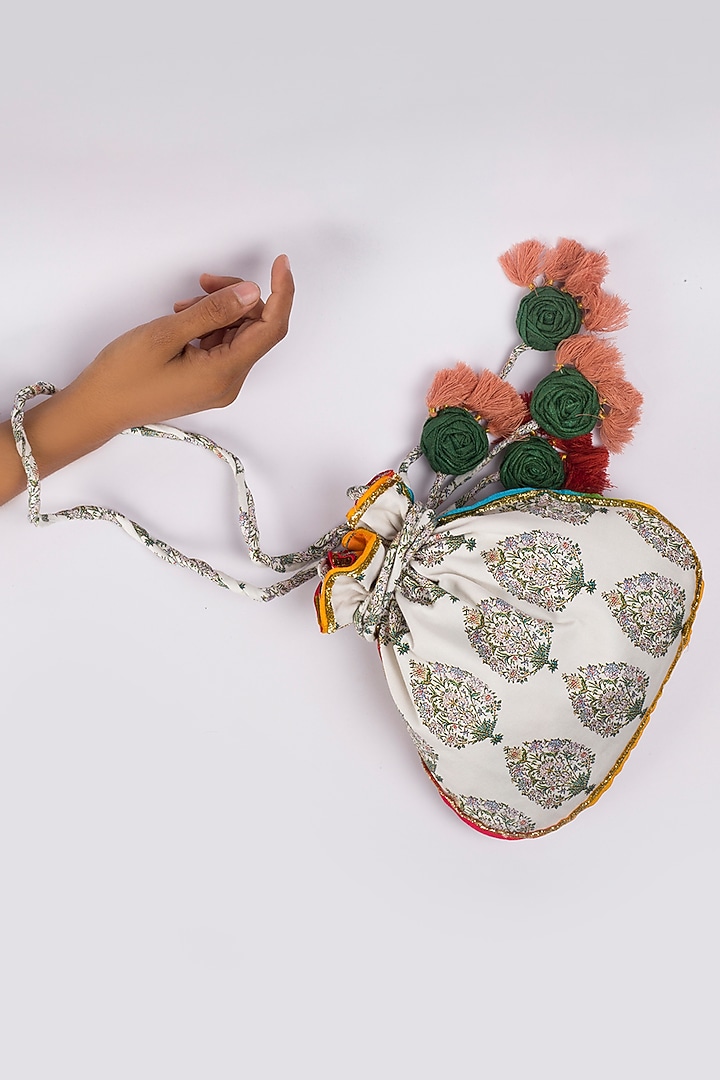 White Printed Potli by Vareli Bafna Designs at Pernia's Pop Up Shop