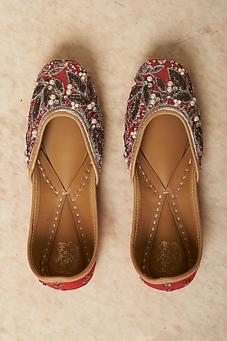 Red Embroidered Juttis by Vareli Bafna Designs