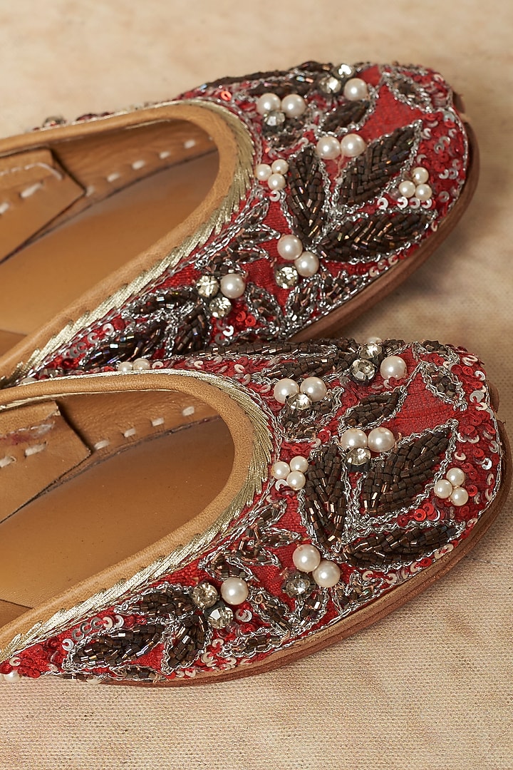 Red Embroidered Juttis by Vareli Bafna Designs at Pernia's Pop Up Shop