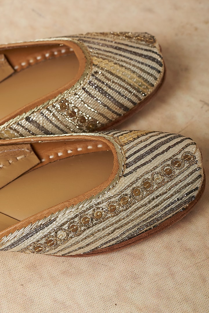 Gold Embroidered Juttis by Vareli Bafna Designs at Pernia's Pop Up Shop