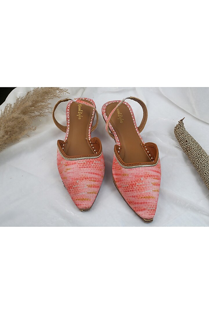 Papaya Peach Bandhani Printed Flats by Vareli Bafna Designs at Pernia's Pop Up Shop