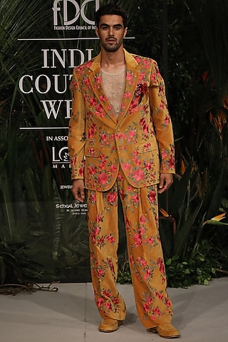 Mustard Velvet Floral Machine Embroidered Blazer Set by Varun Bahl Men