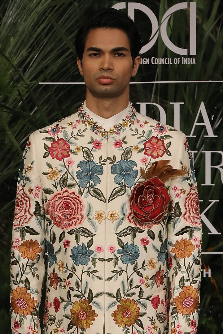 Ivory Modal Dupion Embroidered Groom Sherwani Set by Varun Bahl Men at Pernia's Pop Up Shop