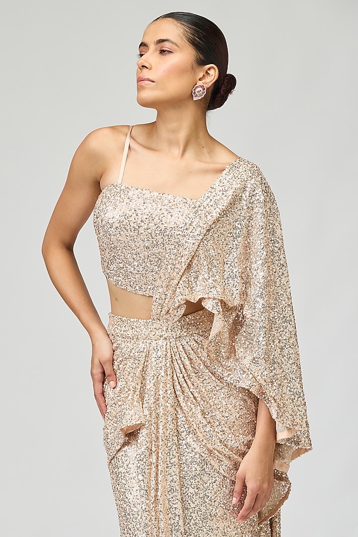 Peach Sequins Fabric Embellished Wedding Saree Set by Varun Bahl at Pernia's Pop Up Shop