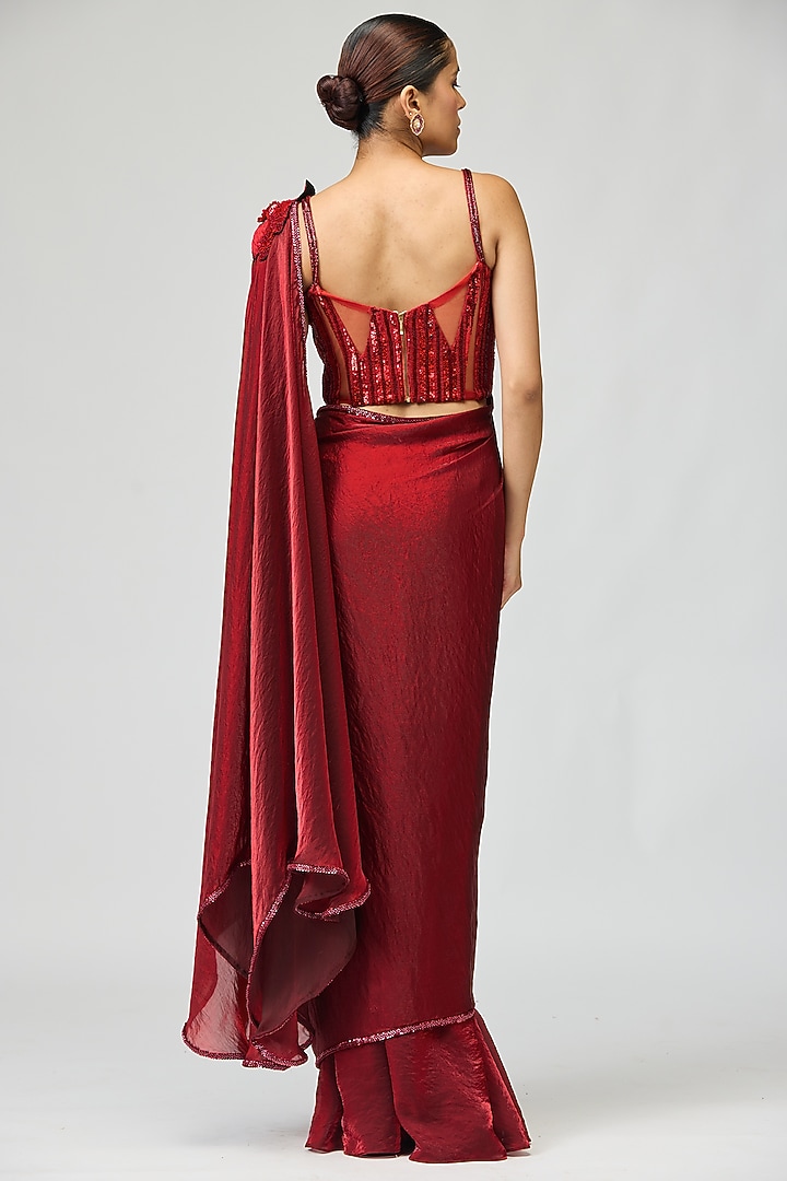 Red Organza Cutdana Embroidered Wedding Saree Set by Varun Bahl at Pernia's Pop Up Shop