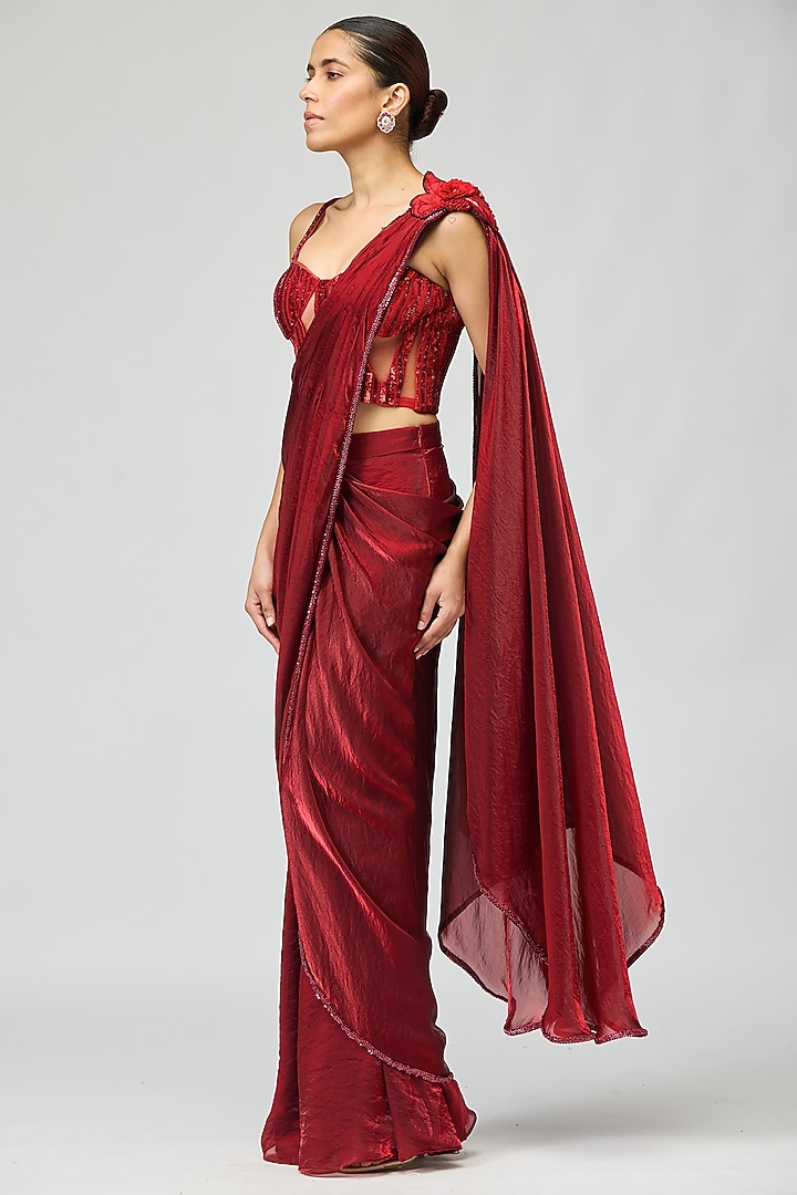 Red Organza Cutdana Embroidered Wedding Saree Set by Varun Bahl at Pernia's Pop Up Shop