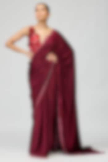 Wine Glossy Organza Threadwork Wedding Saree Set by Varun Bahl at Pernia's Pop Up Shop