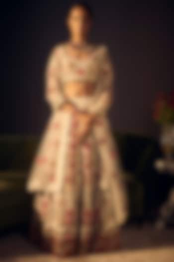 Ivory & Red Floral Bridal Lehenga Set by Varun Bahl at Pernia's Pop Up Shop