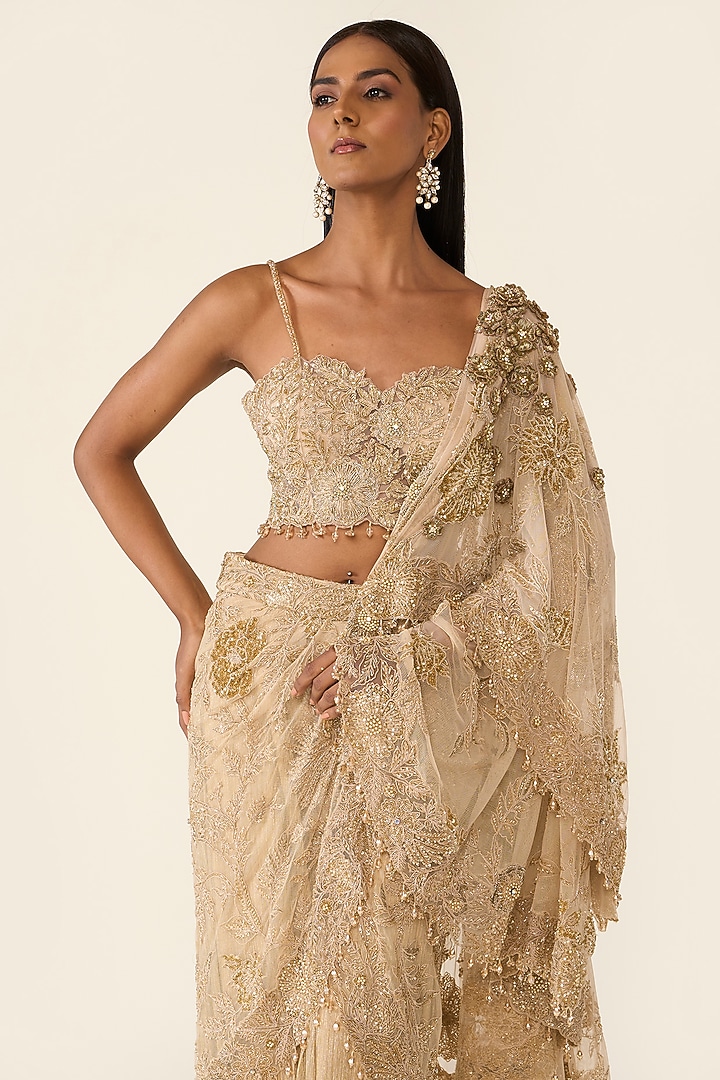 Golden Lycra Lurex 3D Floral Embellished Concept Bridal Saree Set by Varun Bahl at Pernia's Pop Up Shop