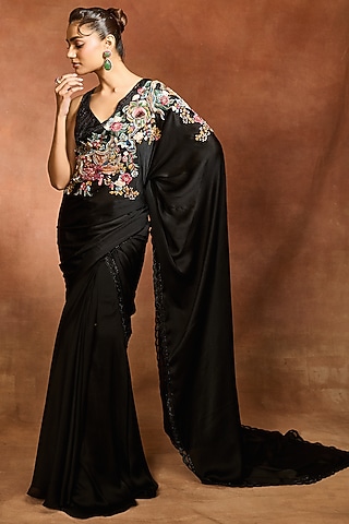Black Satin Chiffon Embroidered Saree Set by Varun Bahl